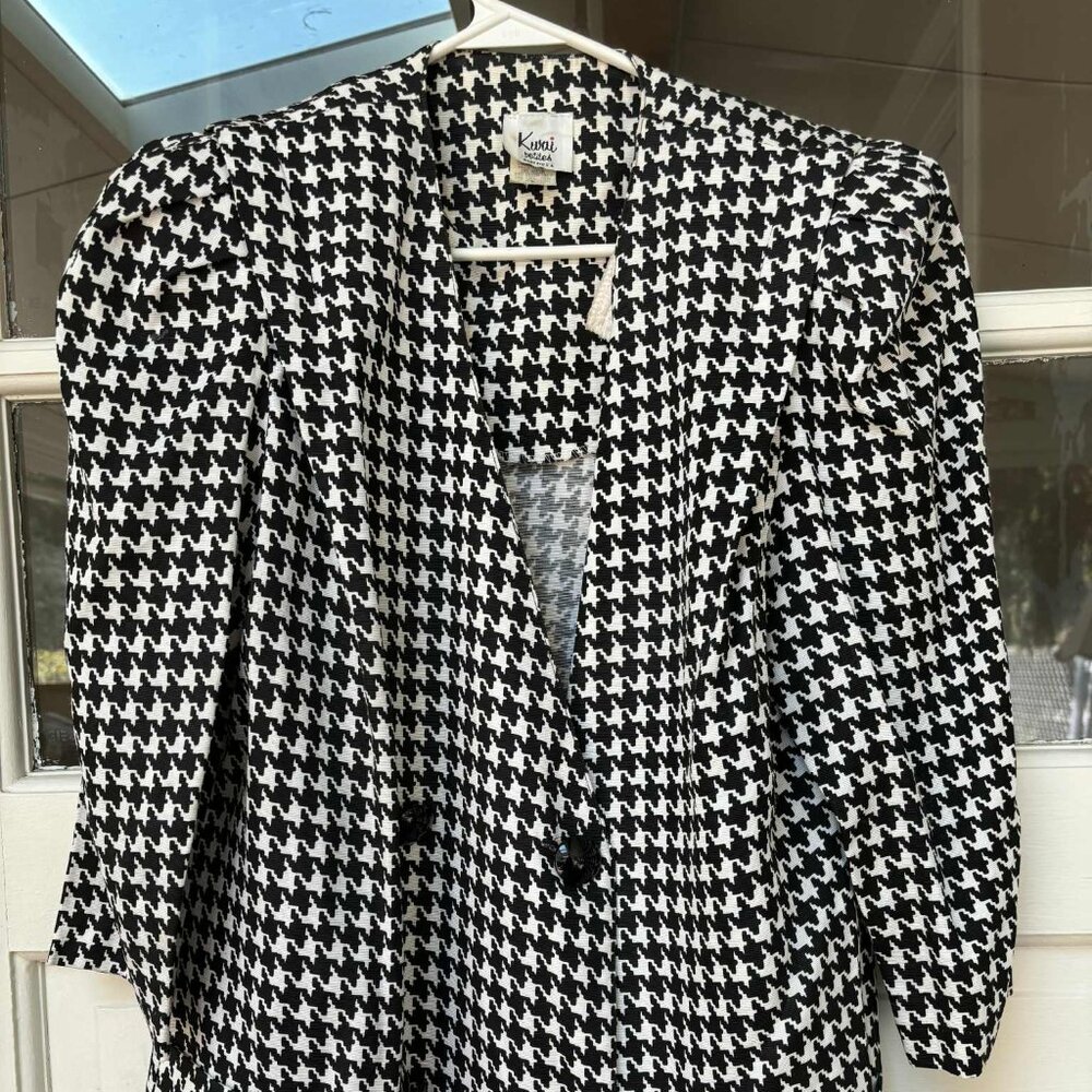 Vintage Kwai Petites Black & White Suit Jacket 10
